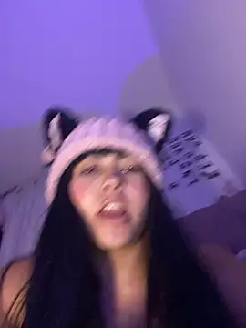 sarita_violet07 Adlı Modelin Canlı XXX Sohbeti