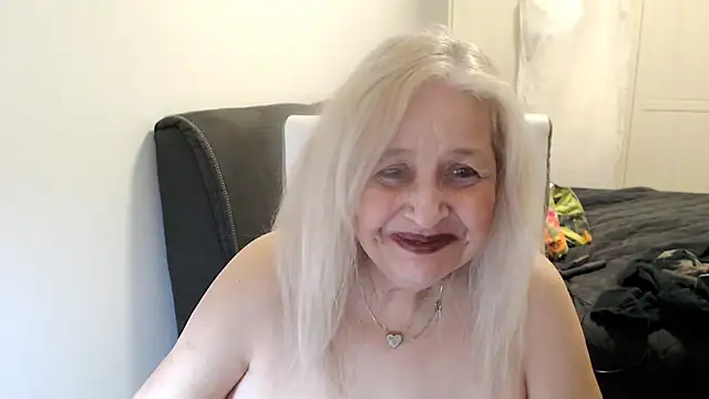 SusiLifeXXX live XXX chat