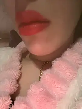 Mimisixo Adlı Modelin Canlı XXX Sohbeti