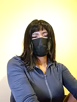 Latin_summer's Live XXX Chat