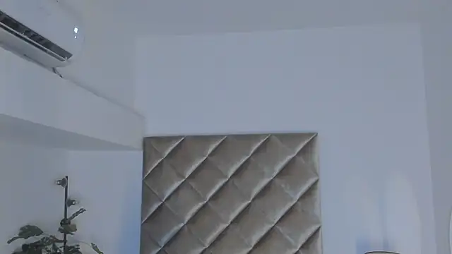 malaia_hills Live XXX-Chat