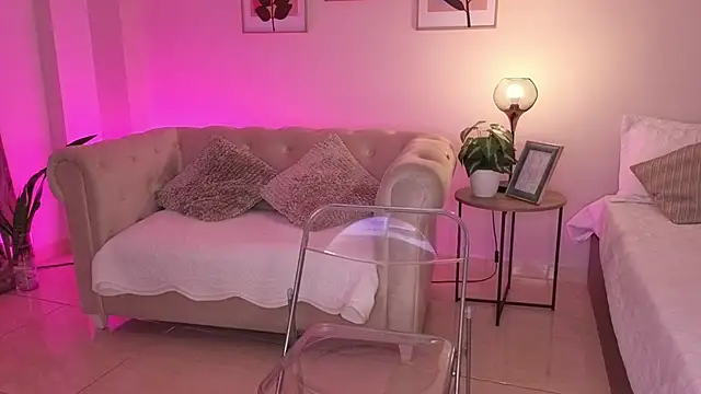 Chat XXX en directo de DahianaWalcott