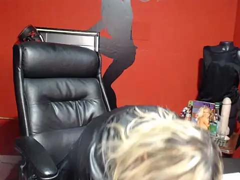 دردشة KLOE_PIELL الجنسية المباشرة