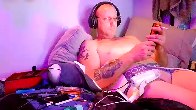 PornStro921 即時 XXX 聊天