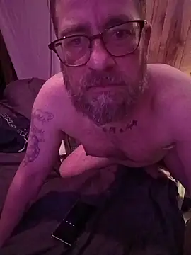 SirRockos: διαδικτυακό σόου στην κάμερα