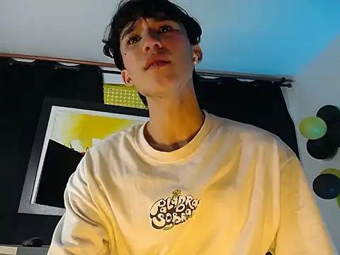 jullian_ricci 即時 XXX 聊天