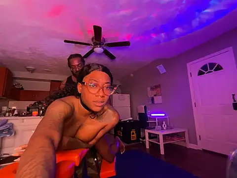 VixenCapri's Live XXX Chat