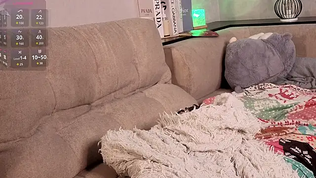 OdetteBiddy's Live XXX Chat