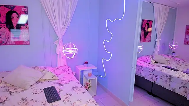 naomi_campell Adlı Modelin Canlı XXX Sohbeti