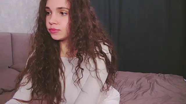 HolySinner83 – Naživo XXX chat