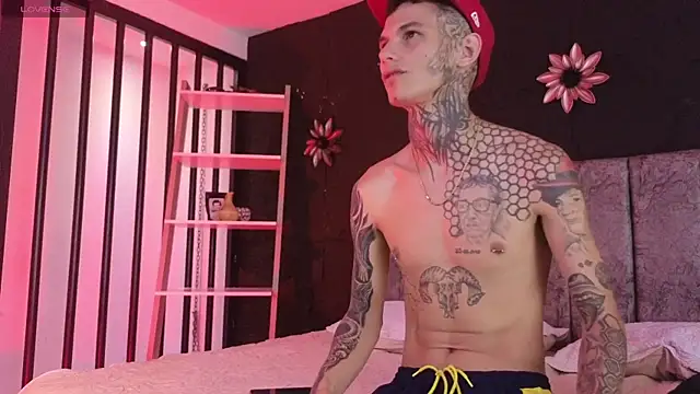 Paulo_527 Live XXX-Chat