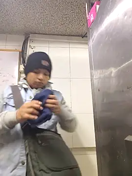 Alexisllanos 网络视讯表演