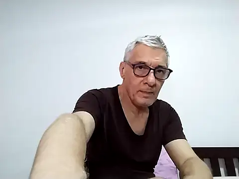 BIGUNCUTHARDCOCK Chat XXX in diretta