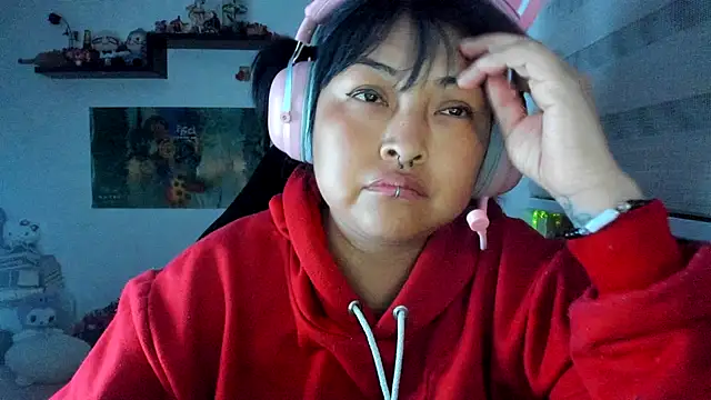 Chat +18 de Shaddycute_ ao vivo