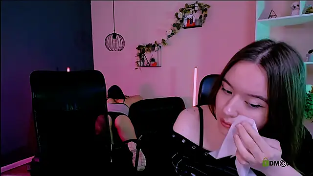 Онлайн чат XXX lizzie_boom_