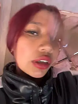 Czat XXX na żywo – Cherry_Charlottee