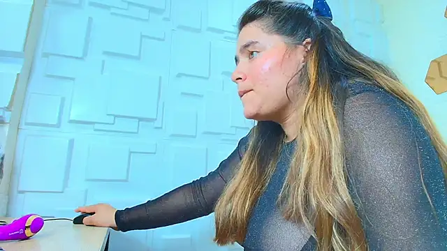 Estrella-gold – Naživo XXX chat