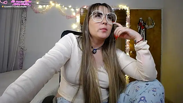 Czat XXX na żywo – Sahory__