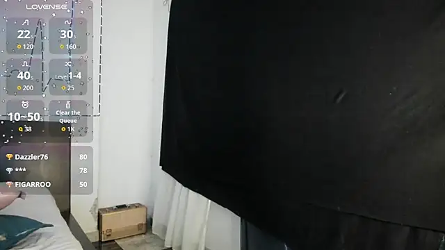 latinaStepmom 即時 XXX 聊天