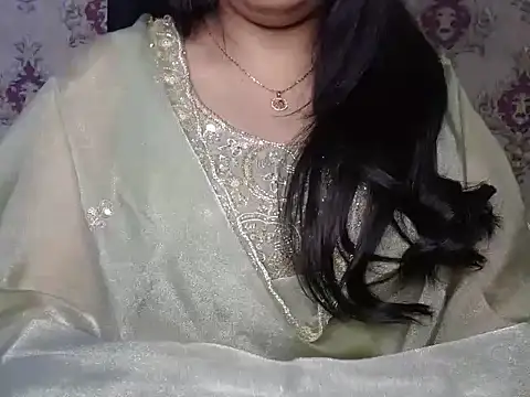 MiniBeast's Live XXX Chat