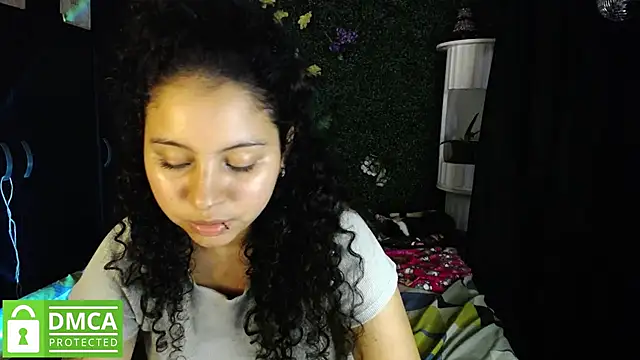 Mr_MrsCurie: онлайн-секс-чат