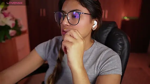 SaraParisi Live XXX Chat