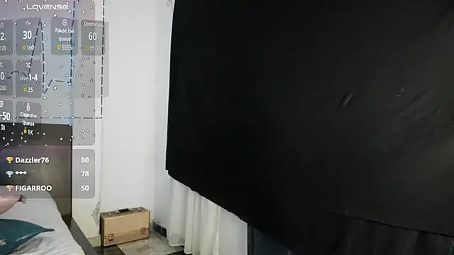 latinaStepmom 即時 XXX 聊天