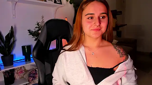 Chatroom XXX en direct de evy_orange1