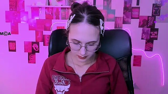 mona_cloud Chat XXX in diretta