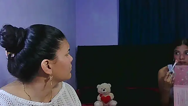 Chat XXX en directo de Helena-Paola