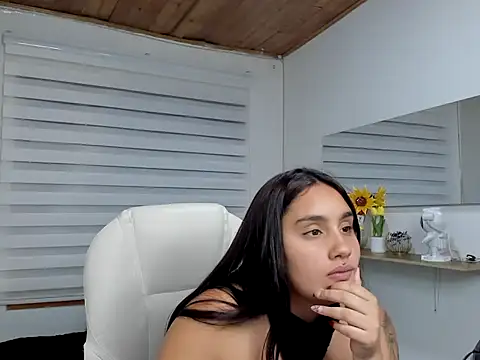 Caroline_rodriguez9's Live XXX Chat