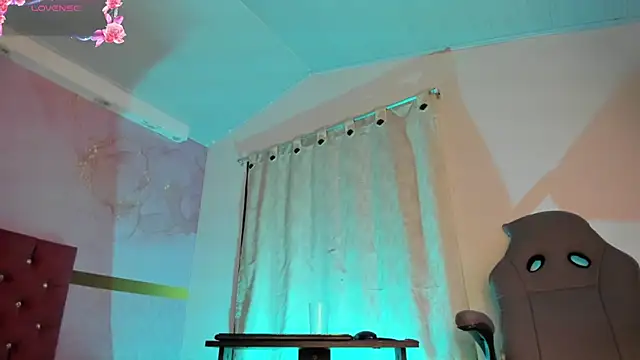 AdharaSkinny_n Live XXX chat