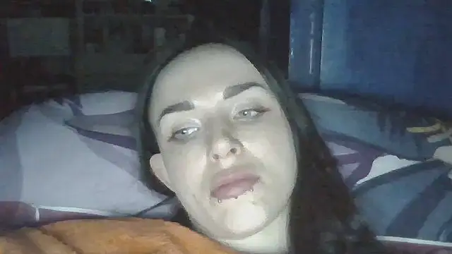 Trinsy_LoveのライブXXXチャット