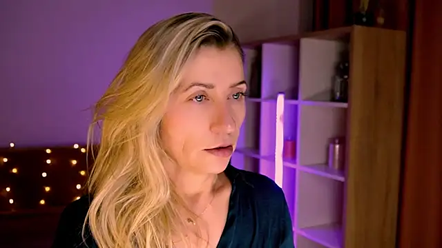 Chatroom XXX en direct de ZoeGrant