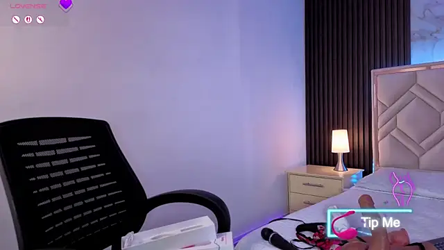 MiaaFarrelのライブXXXチャット