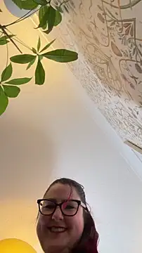 Lacey-BBW Chat XXX live