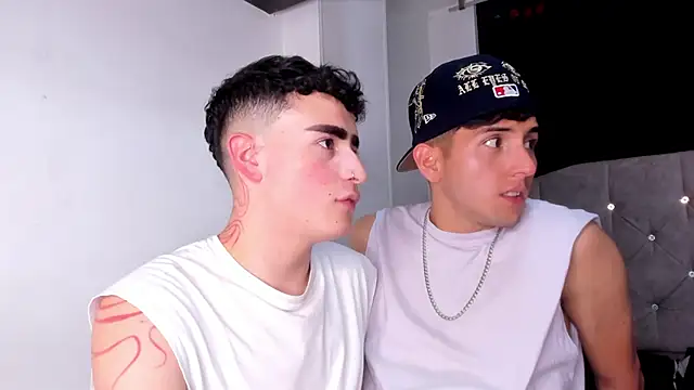 Show modela naughtysalomon__ na web-kameri