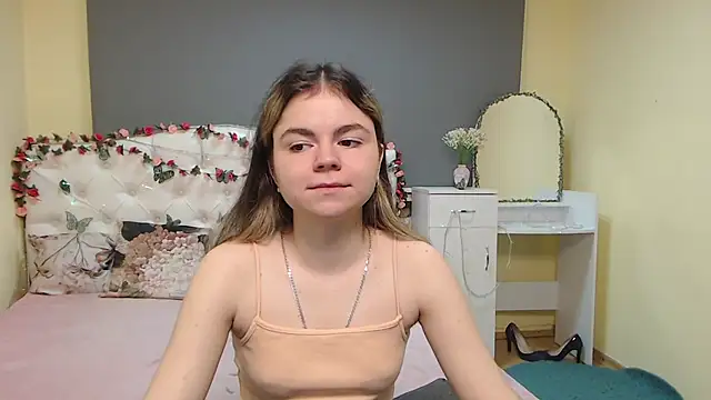 TinaRedly: απευθείας συνομιλία ΧΧΧ