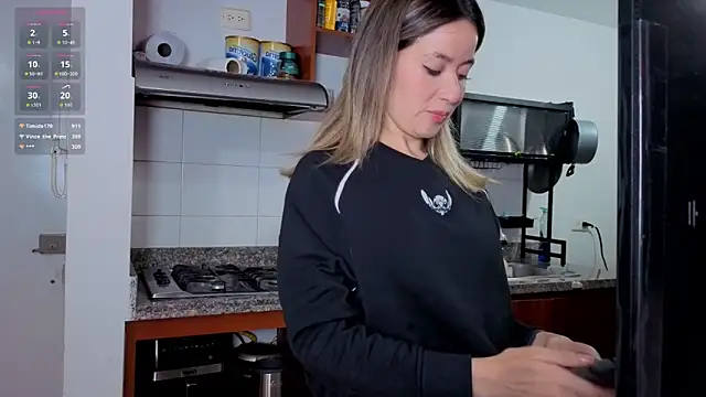 Nicky_sexfire: онлайн-секс-чат