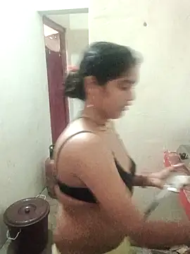 Guriya_0076のライブXXXチャット