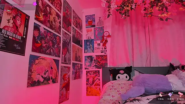 MissCurvyTop's Live XXX Chat