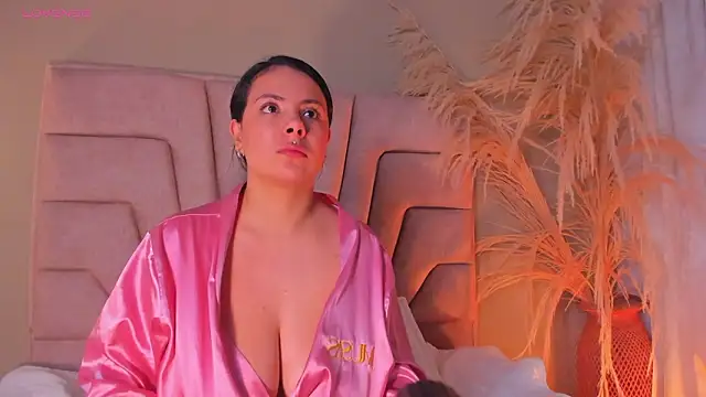 angelica_cross_'s Live XXX Chat