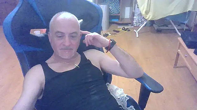 Chat +18 de Antoniman9 ao vivo