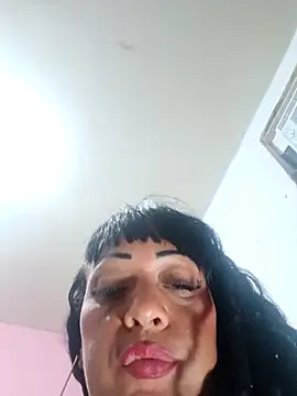 SabrinaColin Adlı Modelin Canlı XXX Sohbeti