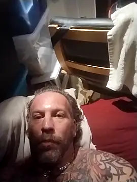 AceticPinscher Chat XXX in diretta