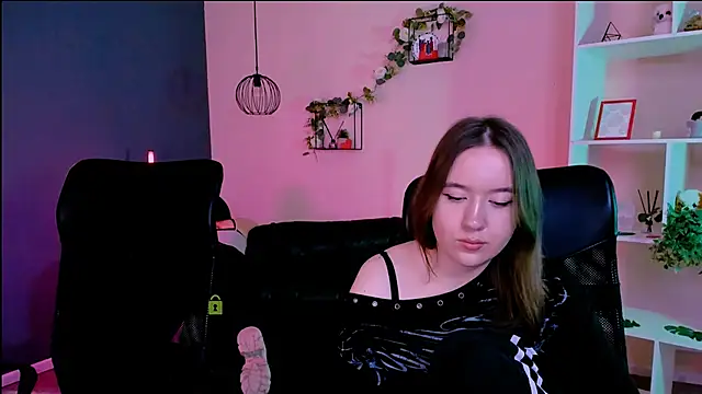 Chat +18 de lizzie_boom_ ao vivo