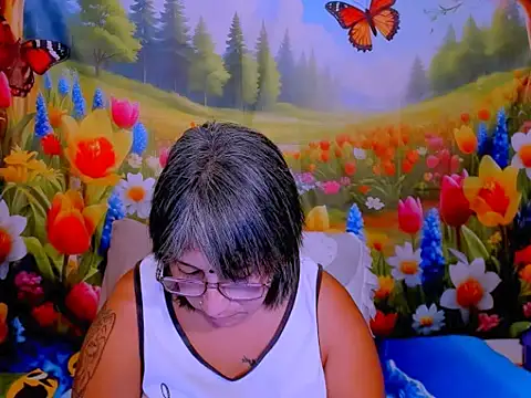 indianroxy 现场XXX聊天