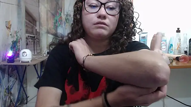 Živý XXX chat curly_greeneyed