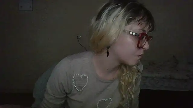 BlondieTami Live XXX-chat