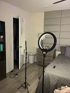 Ayybaebay Pertunjukan Webcam